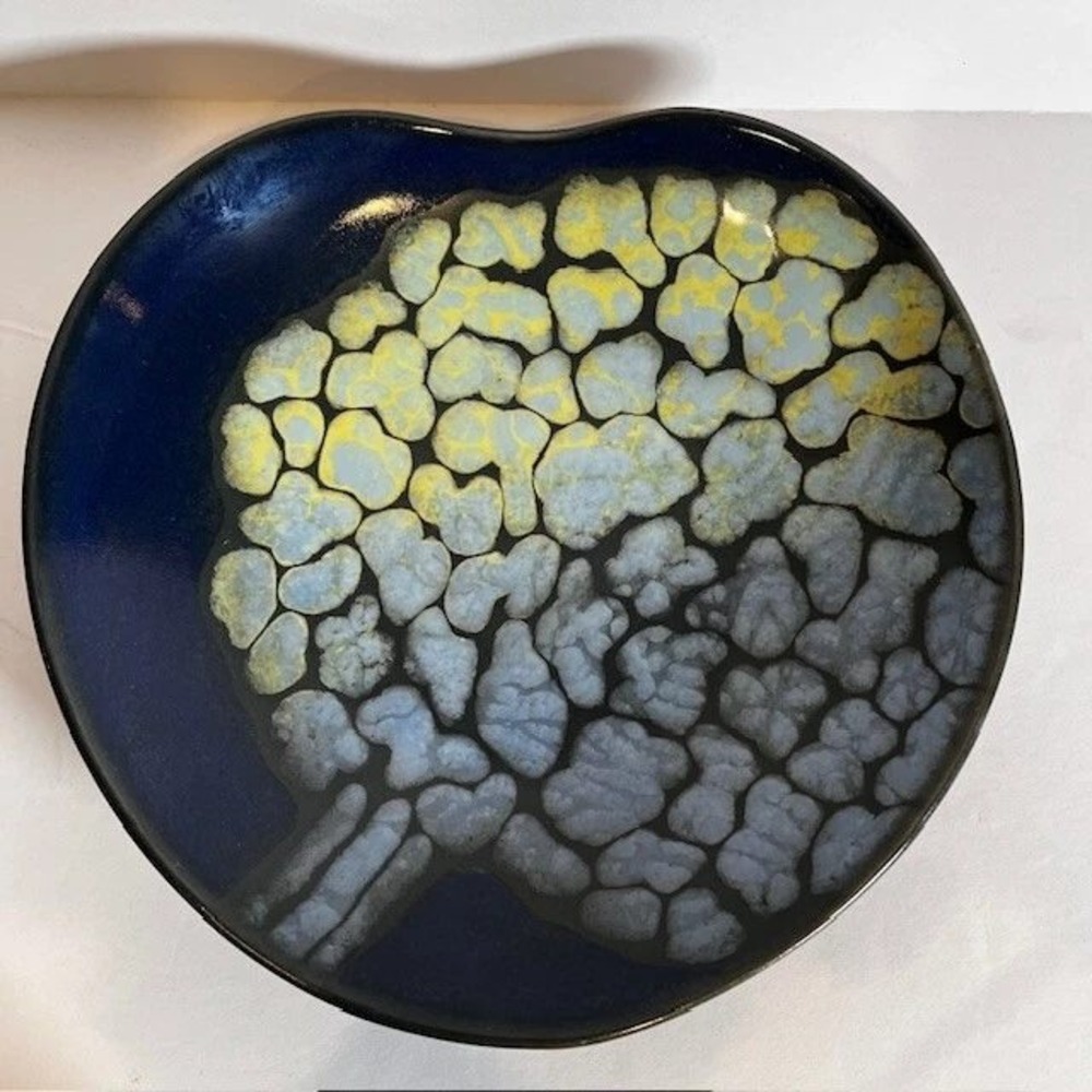 Pentik Studio Anu Floral Leaf Dish Plate Blue Finland Finnish pottery Rare